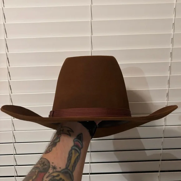Bristol conforming xxx beaver. Size 7 5/8